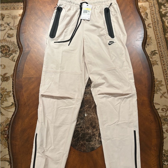 Nike Men's Tech Woven Pants Brand new with tags size Small